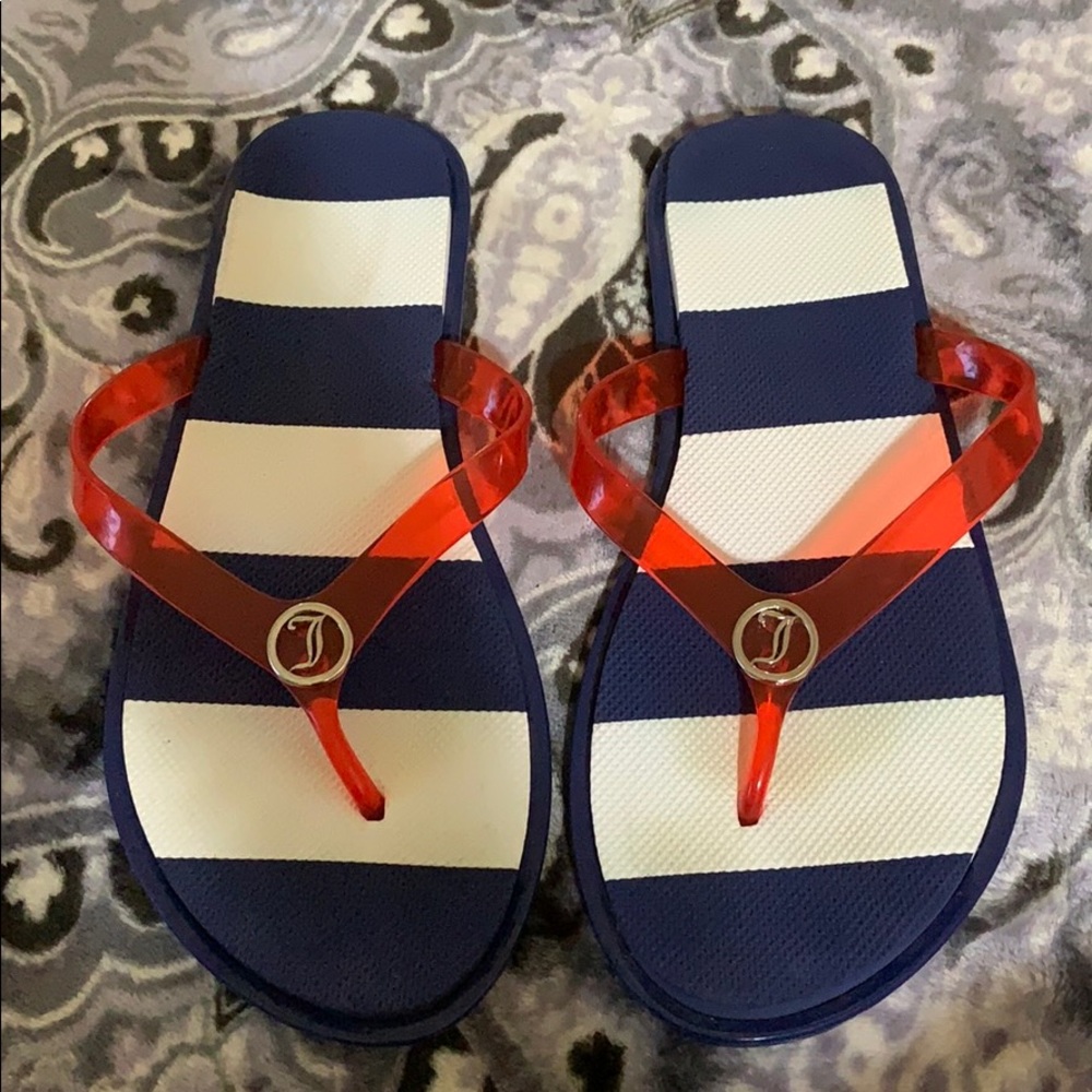 Juicy Couture woman’s flip flops
